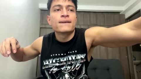 Juan Pablo-independent model online show from April 13, 2026, 4:29 am