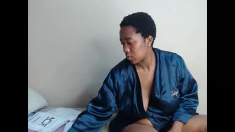 Snapshot of _sexylipss chatting on December 3, 2025, 5:44 pm _sexylipss online show from December 3, 2025, 5:44 pm