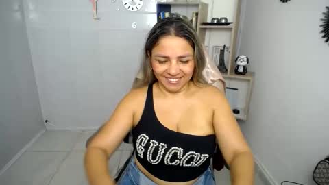 Snapshot of _sexyredhead_ chatting on May 29, 2026, 12:25 pm KATA online show from May 29, 2026, 12:25 pm