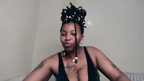 _sexysquirter online show from November 21, 2025, 5:55 pm