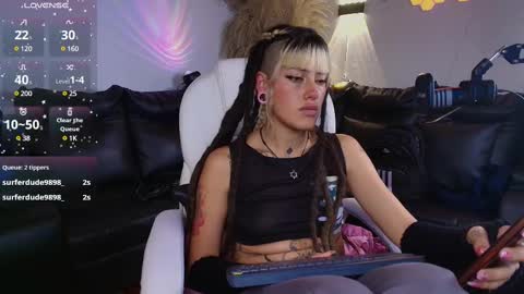 _sharlotte777 online show from February 13, 2025, 4:17 pm