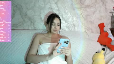 _shynikki online show from April 5, 2026, 3:36 am