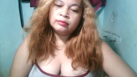 Snapshot of _simply_mama chatting on July 9, 2026, 2:15 am _simply_mama online show from July 9, 2026, 2:15 am