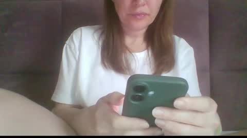 _sladkiegubki_ online show from April 22, 2026, 9:11 am