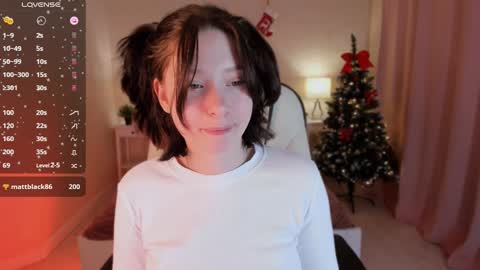 Sofi  Follow me  online show from December 25, 2024, 10:17 am