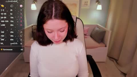 Sofi  Follow me  online show from March 9, 2025, 7:01 am