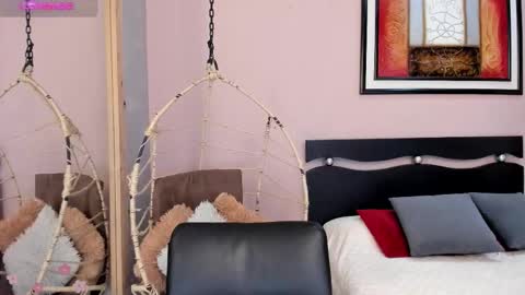    640  200   online show from December 2, 2025, 7:31 pm