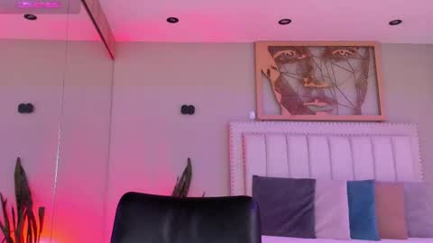    640  200   online show from January 9, 2026, 12:08 pm