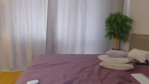 Jane online show from March 9, 2025, 8:07 am