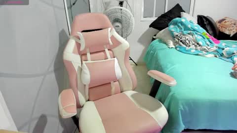 Sophia online show from March 3, 2025, 1:42 am