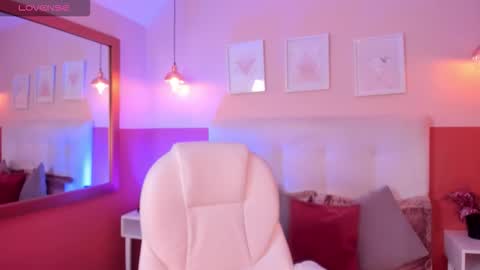 Sophie  online show from March 28, 2026, 8:19 pm