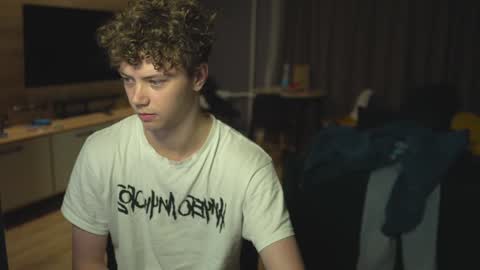 OLIVERpvt is open online show from January 30, 2025, 3:11 am