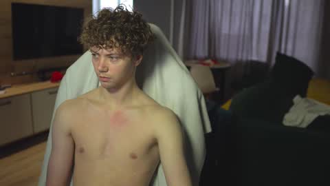 OLIVERpvt is open online show from March 6, 2025, 4:30 am