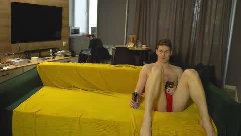 OLIVERpvt is open online show from September 26, 2025, 12:20 pm