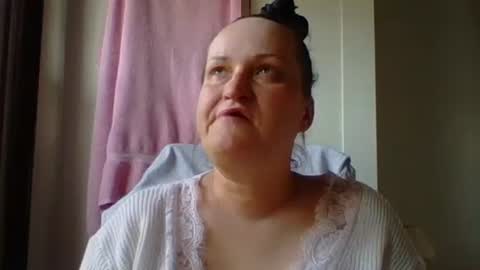 Melisa online show from March 9, 2025, 3:16 pm