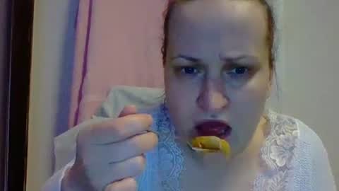 Melisa online show from March 9, 2025, 6:21 pm