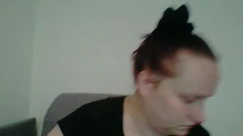 Melisa online show from October 7, 2025, 3:47 am