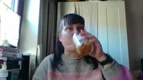 Snapshot of _squirty_pussyyy_ chatting on March 18, 2026, 10:40 am Melisa online show from March 18, 2026, 10:40 am