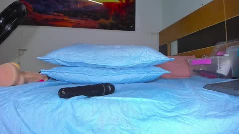 susy online show from March 8, 2025, 3:13 pm