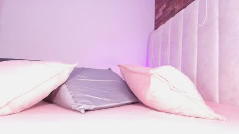 susy online show from April 22, 2026, 3:09 am