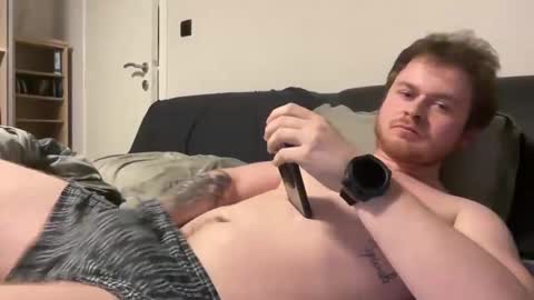 _stevie___ online show from February 3, 2025, 6:28 pm