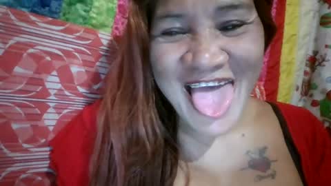 _suphitchaya_ online show from June 17, 2026, 9:49 pm