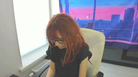 Snapshot of _suunbeam_ chatting on May 8, 2026, 6:52 am Sun online show from May 8, 2026, 6:52 am