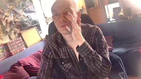 _svenerd_____ online show from April 3, 2026, 1:20 pm