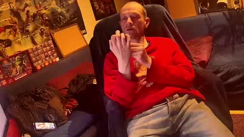 Snapshot of _svenerd_____ chatting on April 18, 2026, 10:21 pm _svenerd_____ online show from April 18, 2026, 10:21 pm