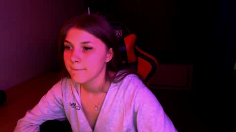Snapshot of _sweet_foxy_ chatting on April 24, 2026, 6:54 pm Mari online show from April 24, 2026, 6:54 pm