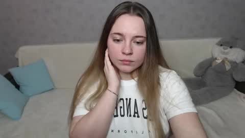 Lana online show from February 26, 2025, 12:03 pm