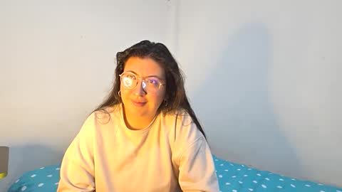 _sweet_melodyy online show from March 10, 2026, 9:20 pm