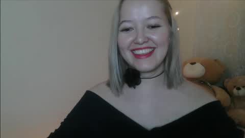 _sweet_smile_ online show from November 8, 2025, 8:51 pm