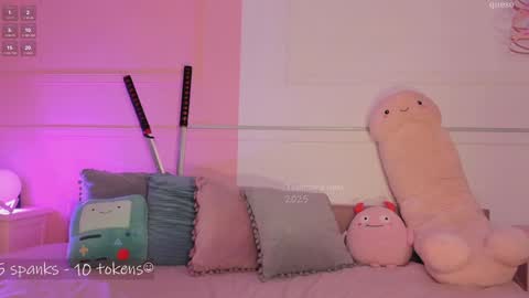 _tammarra_ online show from February 7, 2025, 10:30 pm