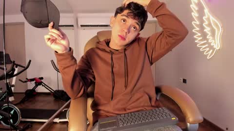 _taylorblack online show from April 11, 2026, 11:25 am