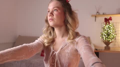 Annie online show from December 26, 2024, 1:40 am