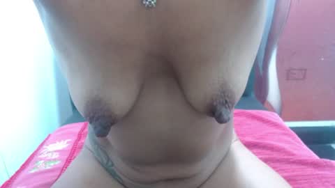 Snapshot of _thamaraa_ chatting on July 28, 2026, 3:21 pm Tamara online show from July 28, 2026, 3:21 pm