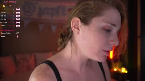 Evi online show from September 25, 2025, 7:17 pm