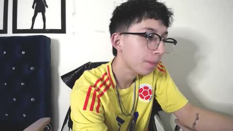 Thomas online show from September 10, 2025, 2:33 am