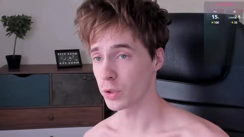 _tokyo_ghoul online show from February 15, 2025, 4:23 pm