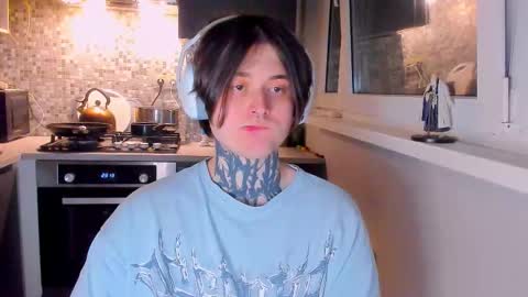 _torfin_ online show from March 11, 2026, 11:33 pm