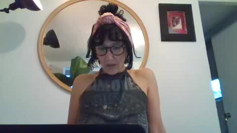 Snapshot of _tutti_frutti_ chatting on July 8, 2026, 11:09 pm _tutti_frutti_ online show from July 8, 2026, 11:09 pm