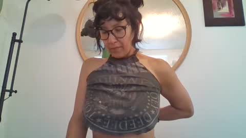 Snapshot of _tutti_frutti_ chatting on July 18, 2026, 11:19 pm _tutti_frutti_ online show from July 18, 2026, 11:19 pm