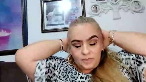 Valerie online show from October 22, 2025, 10:09 pm