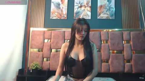 Snapshot of _valery34_ chatting on June 25, 2026, 11:04 am _valery34_ online show from June 25, 2026, 11:04 am