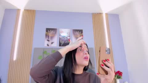 _valerycooper online show from April 26, 2026, 12:36 pm