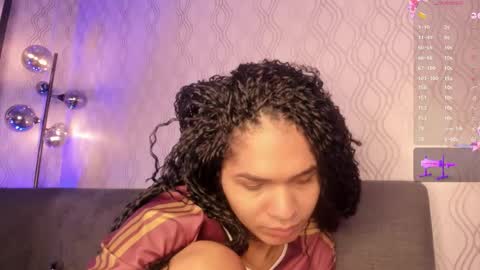 Snapshot of _vennuss_ chatting on February 3, 2025, 2:45 pm Venus online show from February 3, 2025, 2:45 pm