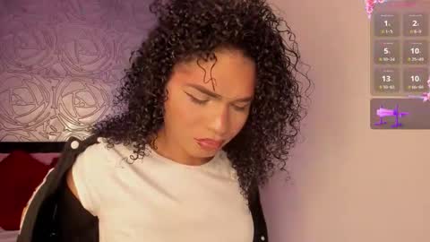 Snapshot of _vennuss_ chatting on September 9, 2025, 3:28 am Venus online show from September 9, 2025, 3:28 am