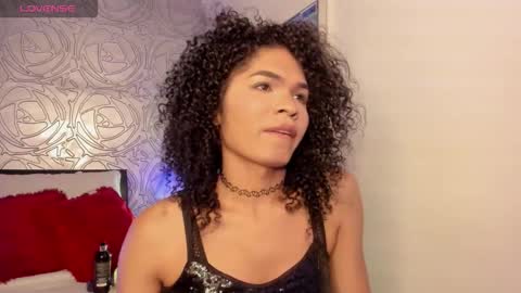 Snapshot of _vennuss_ chatting on October 15, 2025, 5:40 am Venus online show from October 15, 2025, 5:40 am