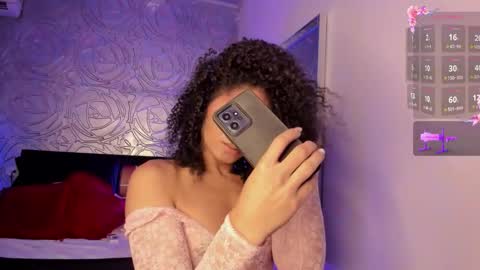 Snapshot of _vennuss_ chatting on November 27, 2025, 10:45 pm Venus online show from November 27, 2025, 10:45 pm